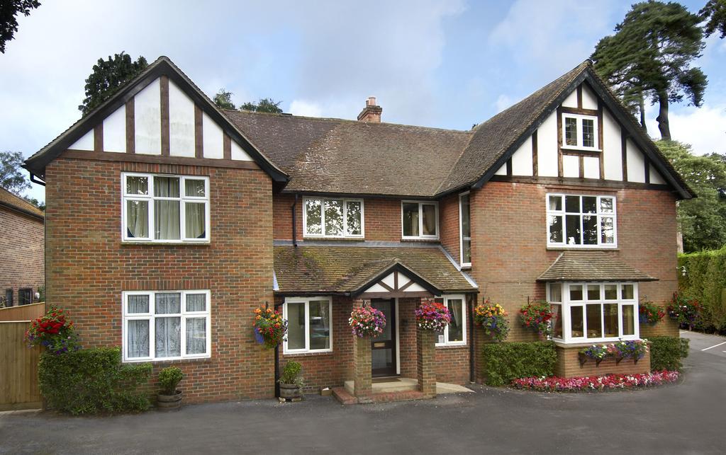 The Pilgrim'S Guest House Newbury  Exterior photo